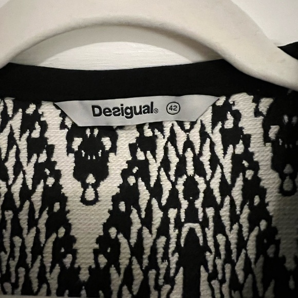 Desigual sleeveless dress with embroidery over a fun patterned inset panel - Picture 3 of 5